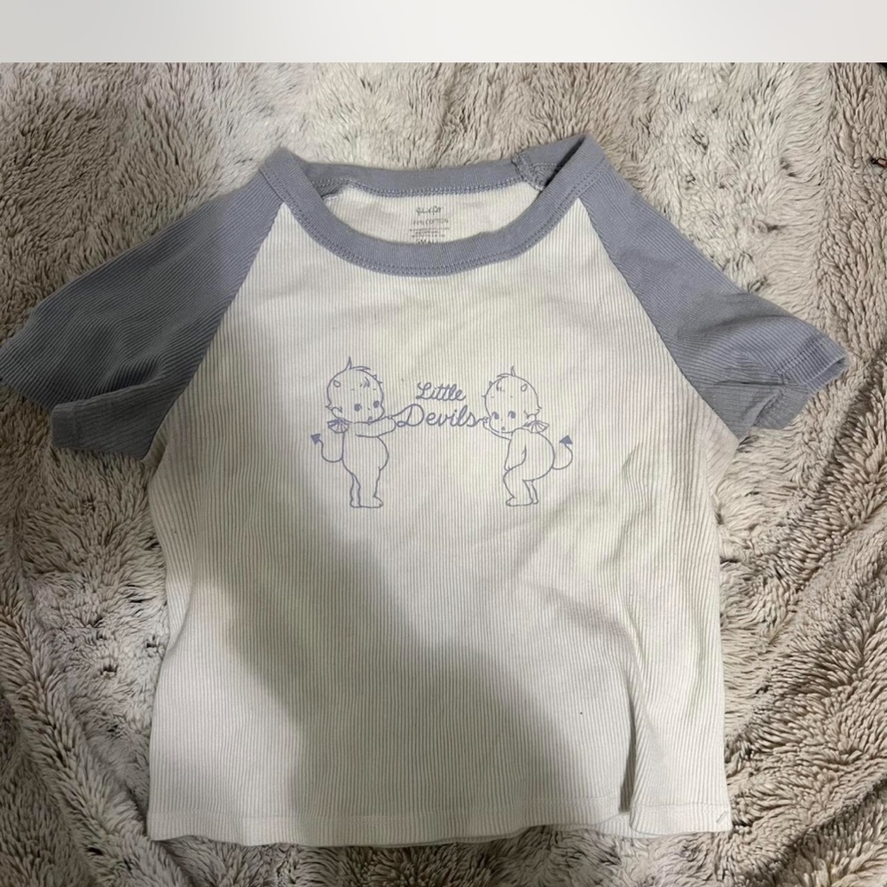Brandy Melville Baby Tee